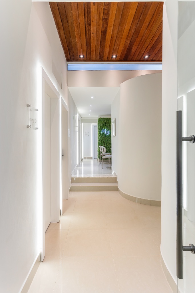 Corredor — Acesso às Salas