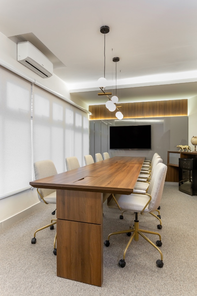 Sala de Reunião — Lateral